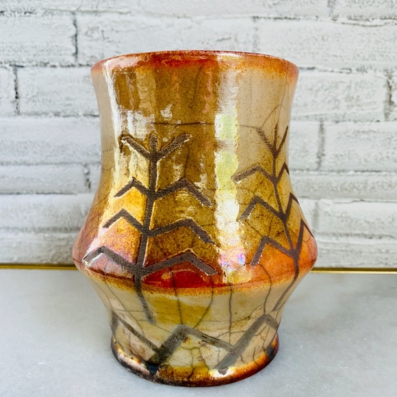 Studio Pottery Vase Handmade - Picture 3 of 10